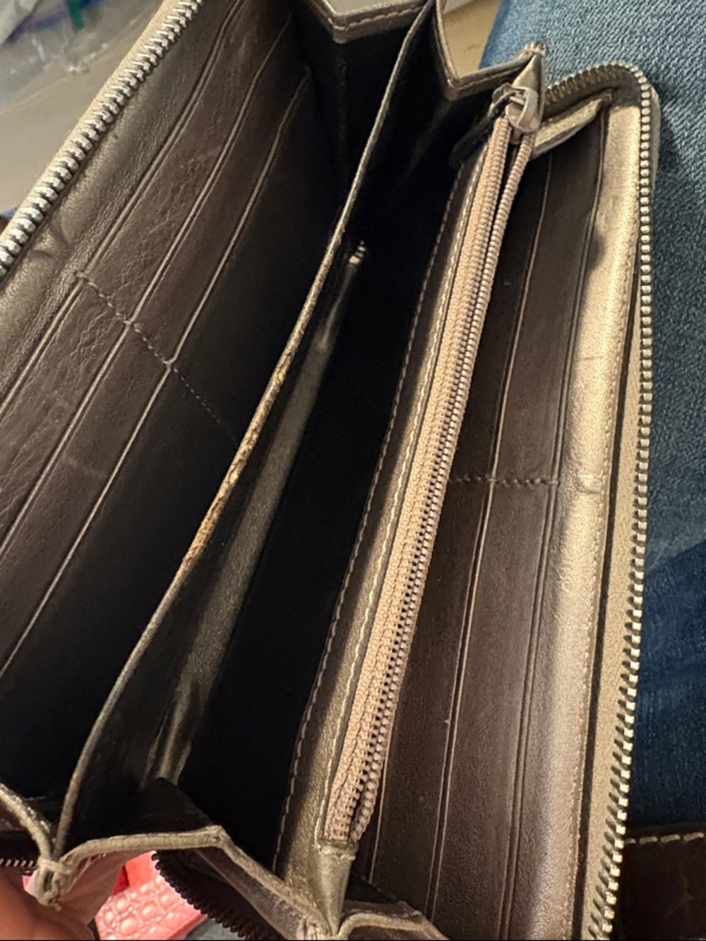 Gucci Taupe Zip-Around monogram long  Wallet - Picture 14 of 15